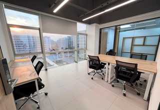 制作集装箱指挥中心