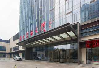 吉林玻璃钢雕塑供应